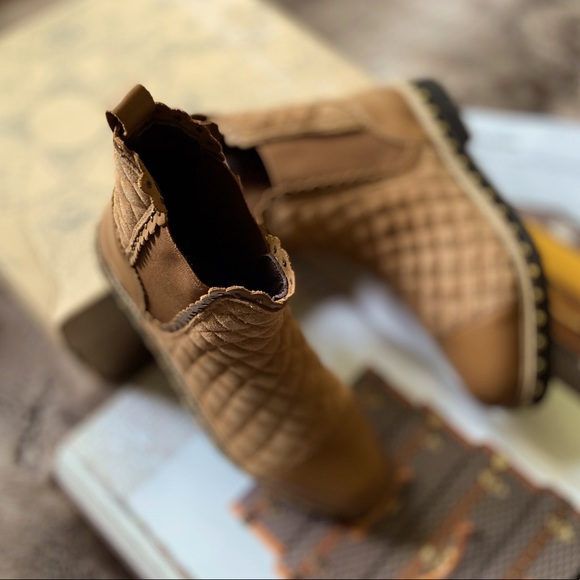 Free People Atlas Chelsea Booties - Picture 11 of 15